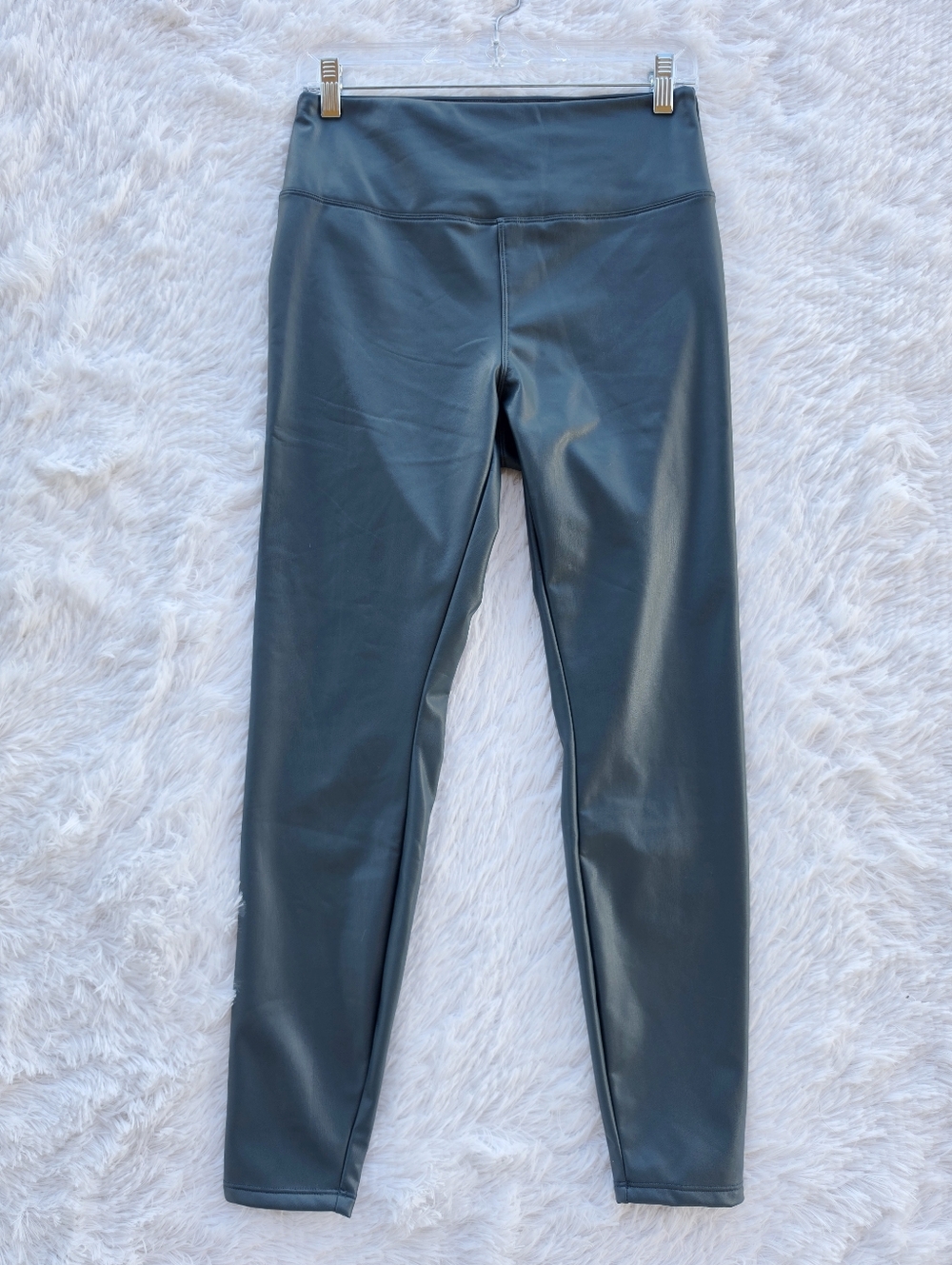 Halara High Waisted Tummy Control Stretchy PU Fleece 7/8 Leggings with Pockets